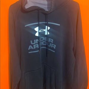 XL Warm comfortable black under armor hoodie